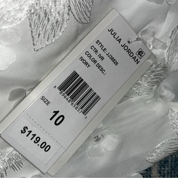 JULIA JORDAN Sequin Long Sleeve Shift Dress size 10 - Picture 3 of 6